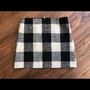 Black and white plaid skirt